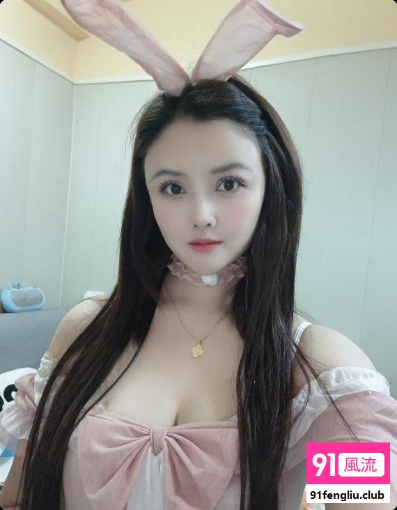 西乡性感李一桐